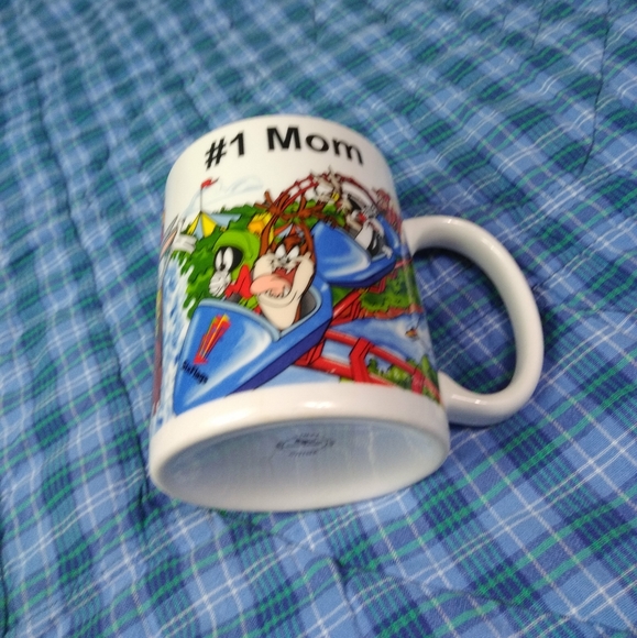 #1 MOM COFFEE CUP LOONEY TUNES VINTAGE - Picture 9 of 10
